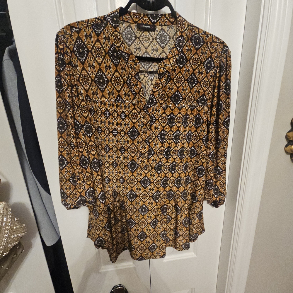 Cocomo Geometric Blouse in Black and Brown